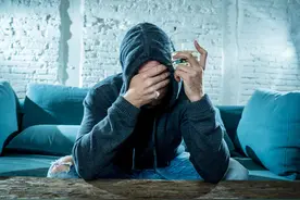 畸形的恋母情结到底有多可怕？看完这2个案例，你可能就懂了图片