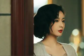 被《狂飙》里“大嫂”的卷发惊艳了！既时髦显气场，还不挑年龄图片