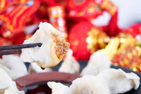 立秋后，吃菠菜芹菜不如吃它，全身是宝，才1元1斤，包饺子太香了图片