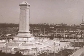 人民英雄纪念碑建造始末，碑身石料重百吨，怎么从青岛运到北京的图片