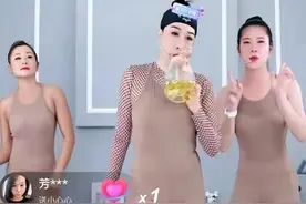 钟丽缇为直播也真拼！硬塞小一码肉色健美裤，衣服卡裆勒得肚子疼图片