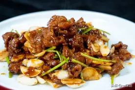 只用88秒“小炒牛肉”，牛肉不柴的做法，滑嫩可口还下饭图片