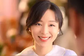 《她的城》！本是冲着高露和张含韵追剧，却被张静初吸引了图片
