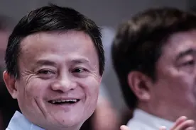 为什么马云卸任之后，却依旧是阿里的实质控股人，他是如何做到的图片