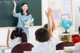 长春29岁女老师出轨学生家长，4年开房400多次，被捉奸在床图片