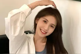 王思聪前女友领证结婚！老公是混血帅哥相亲认识，秀钻戒一脸甜蜜图片