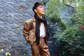 你见过一米三的汪东城吗？原来汪东城最大的黑粉，是他自己图片