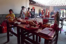 湖北十堰一村人全姓李，祭祖时意外找到一族谱，揭露全村祖上身份图片