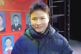 河北女孩，做过前台，靠打架成名，终成世界格斗冠军，凭啥？图片