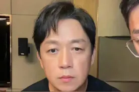 尴尬了！潘粤明为高考加油，题字送祝福，却把“考”字写错图片