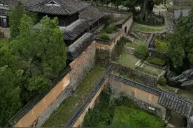 道教第一位女道士，人称“南岳夫人”，道教尊其为“紫虚元君”图片