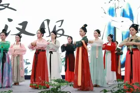 西方给中国制造了四大谎言，误导了我们40年，公知是谎言推动者图片