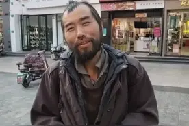 河南一县高考状元流落街头，沦为流浪汉，与伍继红同是人大学霸图片