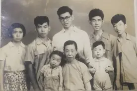 我的外婆文化虽不高但教子有方，用四句话把四个儿子送进大学图片