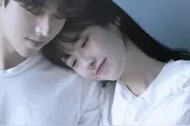 我今年52岁，儿子带女朋友回家，她无故把猫踢伤让我劝儿子分手图片