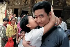 丛飞妻子邢丹突遭意外去世，凶手被捕后天真问：我什么时候能出去图片