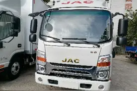 江淮轻卡帅铃Q3原厂厢车，130马力国六图片