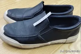 擦皮鞋不用鞋油，教你个简单方法，擦完和新买的一样干净有光泽图片