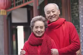 为什么现在很多老年人反感别人来家做客？3个老年人说出了心里话图片