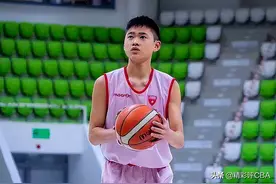 中国男篮又涌出天才后卫！16岁跨级征战小意甲，获MVP并率队夺冠图片