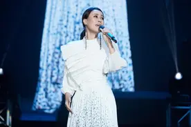 事实证明，“口无遮拦”的那英，已经走上了一条“不归路”图片