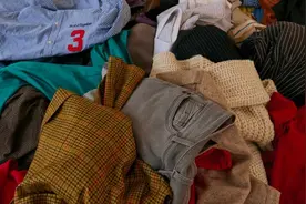 旧衣服回收为什么赚钱？好不好做？​图片