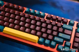 高性价比的办公键盘开箱——迈从K980图片