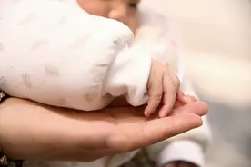 晨读 | 开学时的哭小囡图片