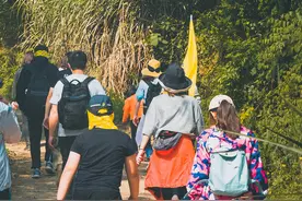 【警惕】“五一”假期，出国旅游这些东西不能碰！图片