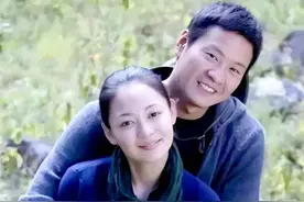 连奕名与陈实离婚2年：他净身出户娶小8岁娇妻，她带娃拼事业！图片