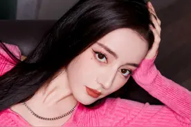 网传一线顶流女星明年官宣生子？杨紫躺枪，“大肚照”被曝光图片