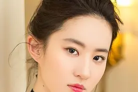 女人的脸型一般分5种：鹅蛋脸是完美脸，圆脸是少女脸，你是哪种图片