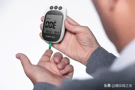 治痛风靠忌口就行？错！降尿酸别只盯着食物中的嘌呤图片