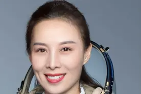 女宇航员在去太空前，为什么要吃避孕药？又是如何解决大小便问题图片