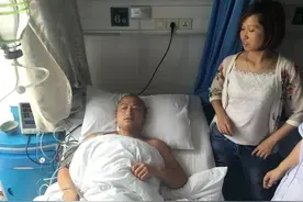 28岁男子天生4个肾 力大如牛轻松抬起300斤，厉害了图片