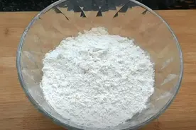 面条别买着吃了，只要学会这一点，在家也能做出爽滑劲道的手擀面图片