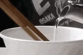 长假在外就餐用开水洗涮能消毒？看完这篇你就明白了图片