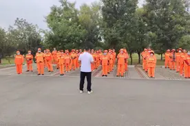 禹州环卫：干净整洁迎国庆 同心共创文明城图片