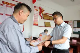 淮北矿业集团各单位实行“带薪休假”制让职工安心“陪考”图片