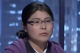 丈夫和新欢领证结婚，妻子群发信息讨说法：他扯掉我的衣服打我图片
