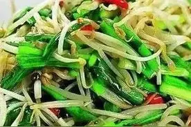 韭菜炒豆芽的家常做法，味道鲜美，酸香爽口，上桌瞬间就吃光图片