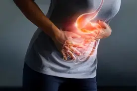 肠癌来临前，会先经历3个症状！劝告：一旦出现，别轻易忽视了。图片