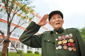 “七一勋章”获得者、“时代楷模”、“全国道德模范”孙景坤同志逝世图片