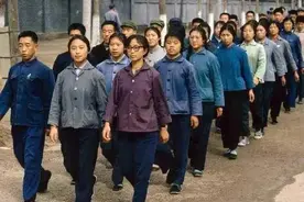 六七十年代的十三张老照片，让我们思绪万千百感交集图片