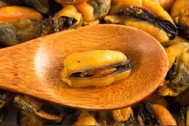 养生食谱推荐——淡菜精膳粥图片
