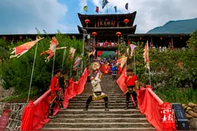 乡村振兴新时代·石椅村∣云朵上的寨子，是很好的样子图片