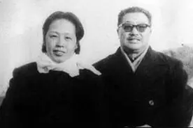 贺龙之妻薛明：被称为“青衣美人”，26岁嫁给贺龙，子女非常优秀图片