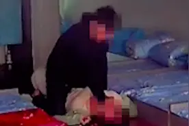 女子称多次被中学教师丈夫家暴，“掐脖扇耳光还将头猛撞地面”，教育局：已配合公安妇联已介入图片