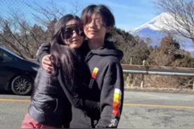 张柏芝情节人晒照，母子四人游日本富士山，Lucas小Q长相变化大图片