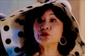 羞耻又上头！63岁老妈网恋奔现远嫁澳洲，不厚码没法看？图片